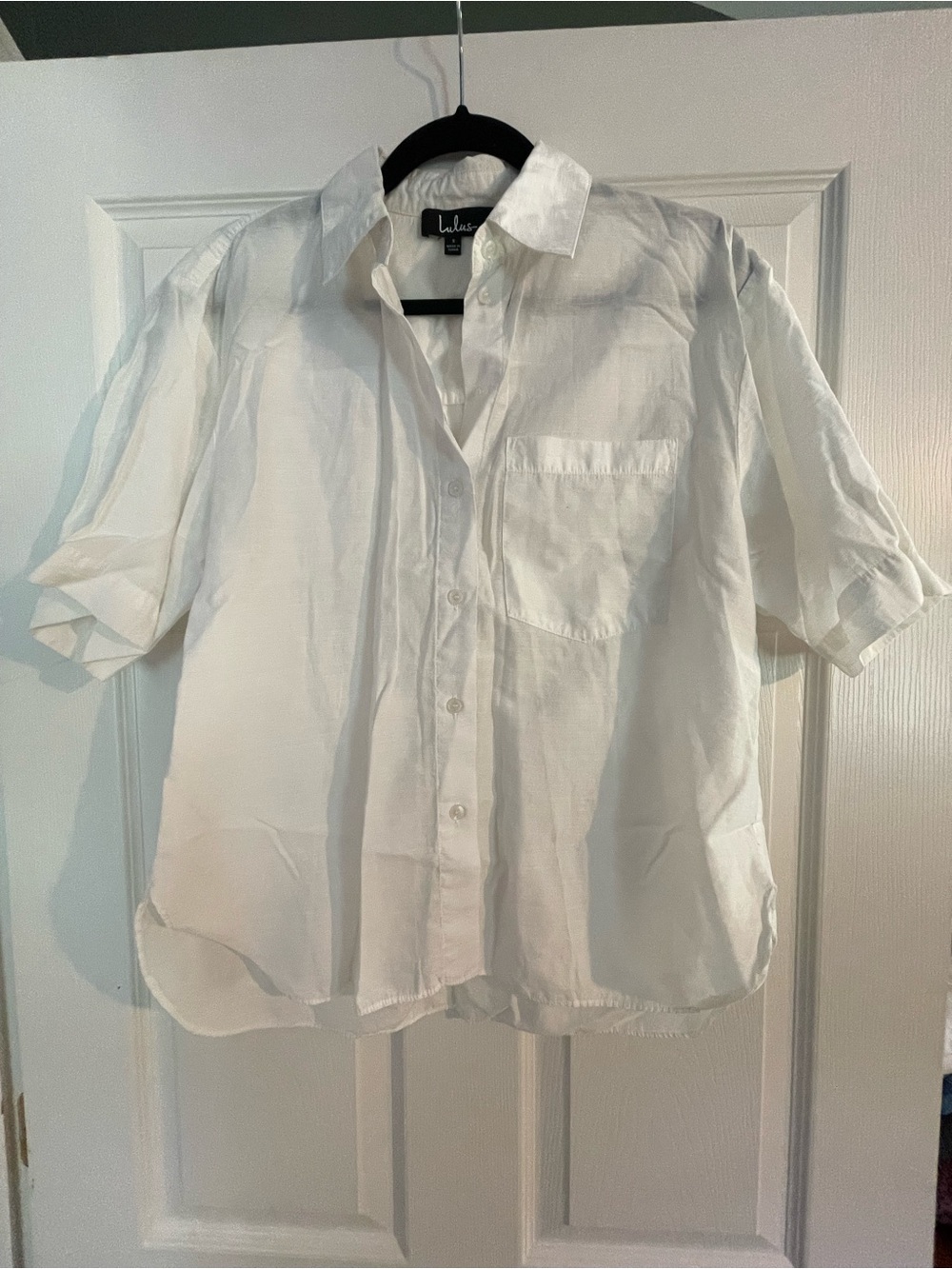 Lulu's White Short-Sleeve Linen-Blend Button-Down Shirt